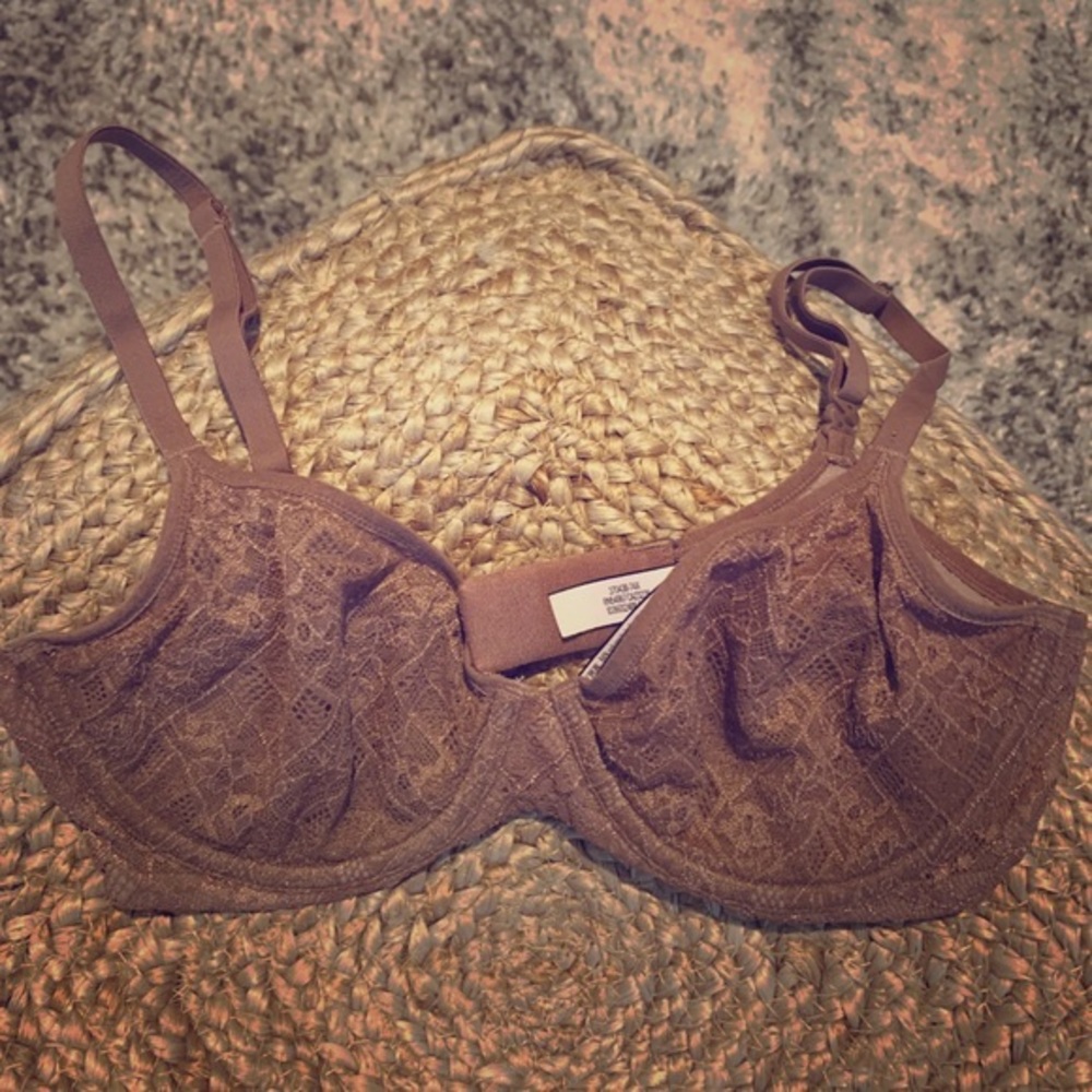 VS Lace Bra 32D